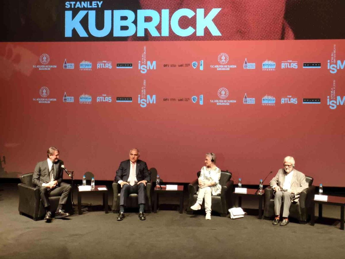 Kültür ve Turizm Bakanı Ersoy, Stanley Kubrick Sergisi’nin tanıtım toplantısına katıldı