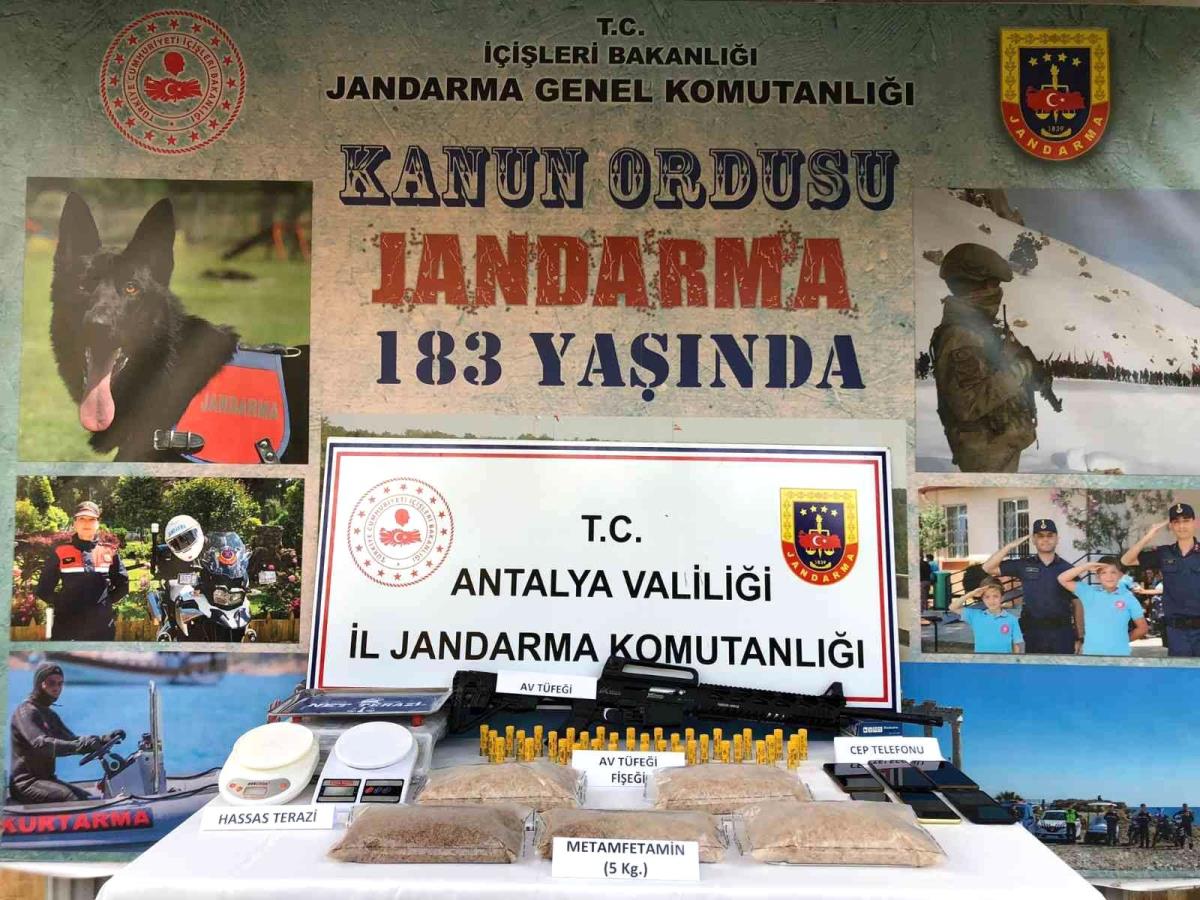 Piyasaya sürülmeye hazırlanan 5 kilogram uyuşturucuya jandarma baskını