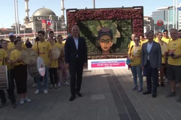 Beyoğlu Kültür Yolu Festivali Bakan Mehmet Nuri Ersoy’un katılımı ile başladı