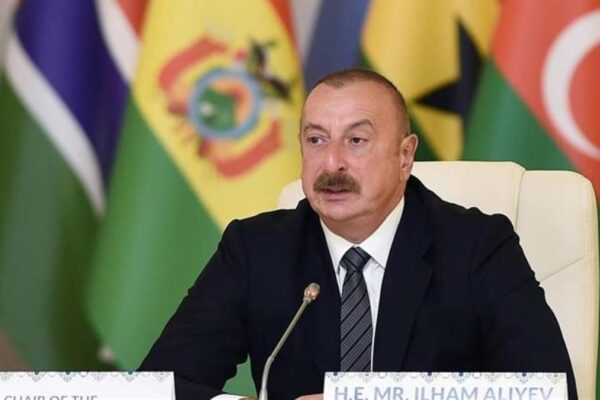 Aliyev, kaosun hüküm sürdüğü İran’a açık açık mesaj verdi: Güvenlikleri sağlanmalı